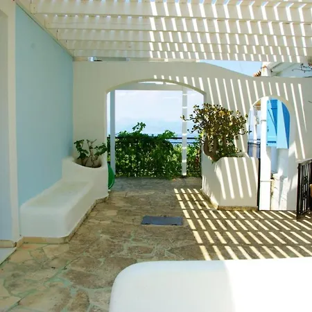 2 Bedrooms House At 400 M Away From The Beach With Sea View Enclosed Garden And Wifi Evretí